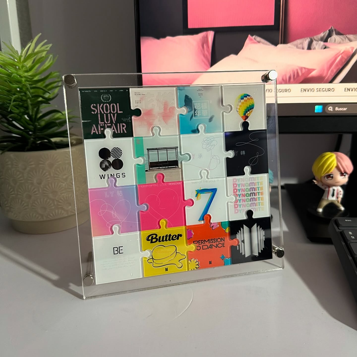 Desk Setup Home Office - Personalizowany stojak na puzzle z akrylu,